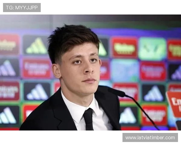 皇马新生代攻击手居莱尔的战术适配与场上角色定位问题