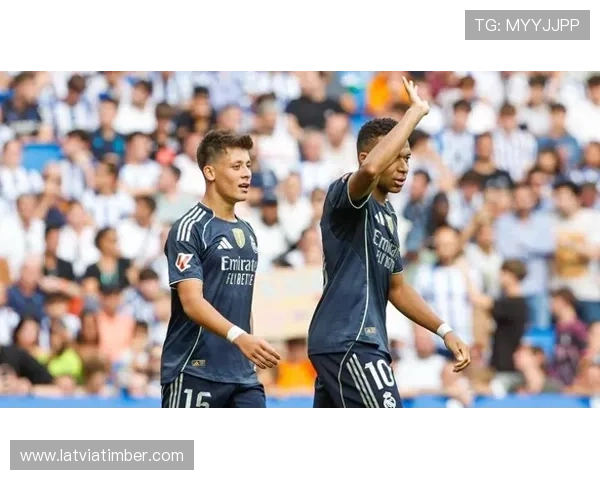 姆巴佩与格列兹曼：法国进攻双核的角色差异与战术功能对比