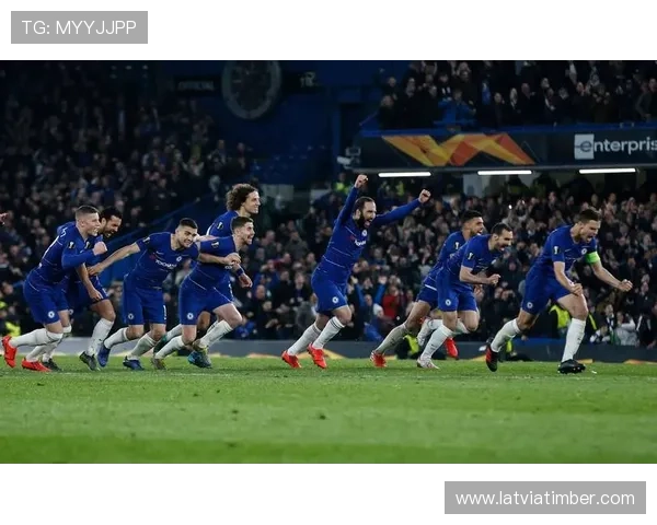 切尔西防守体系混乱加剧，问题根源何在？