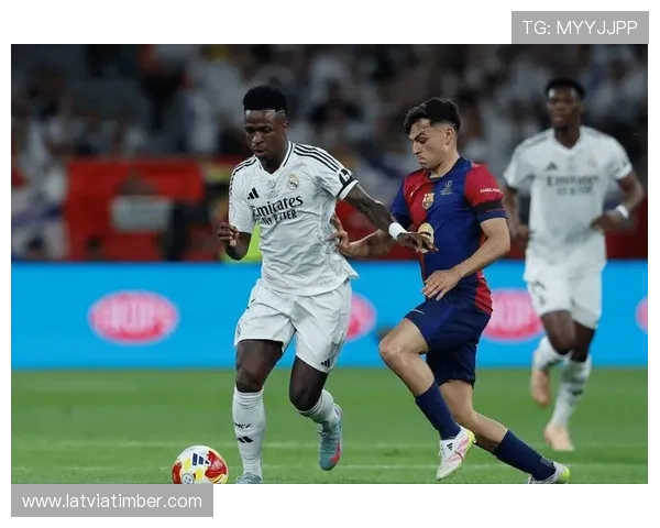 巴萨中场技术优势仍在，但节奏失控致场面混乱